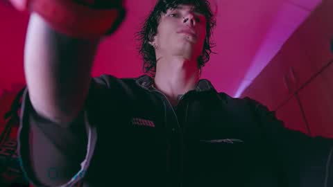     online show from October 25, 2:19 am