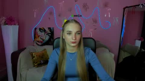 Ollivia online show from May 1, 5:56 am