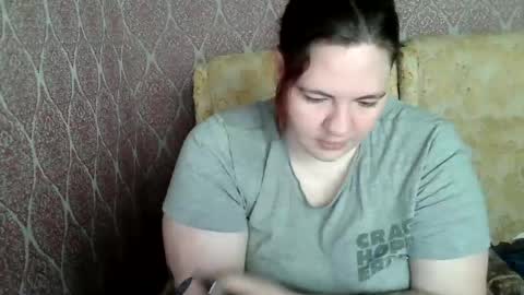 Snapshot of olyaandnetty chatting on June 12, 4:44 am OlyaAndNetty online show from June 12, 4:44 am