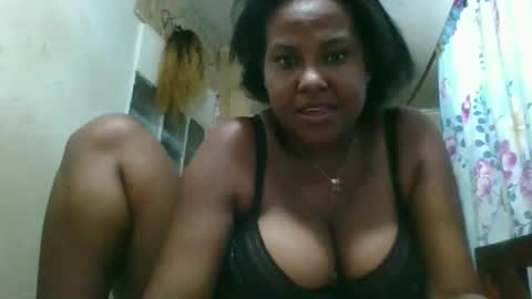 olyvienne90 online show from November 27, 1:02 pm