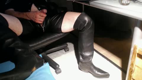 omannc online show from March 3, 8:15 pm