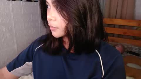 Angel online show from November 6, 9:05 pm