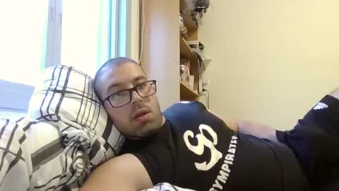 Snapshot of omri775ihoh chatting on December 23, 10:32 am omri775ihoh online show from December 23, 10:32 am