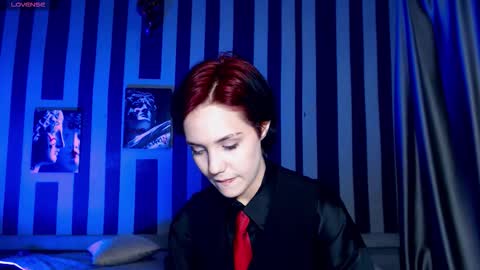 onaloon online show from September 24, 1:31 am