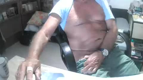 Snapshot of onan24 chatting on July 4, 12:00 pm onan24 online show from July 4, 12:00 pm
