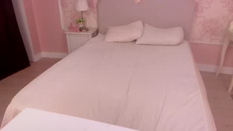 Nicole online show from December 24, 5:49 am