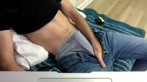 onehitwonder21 online show from February 20, 1:02 am