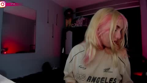 YIN MIGUEL online show from February 21, 6:40 am