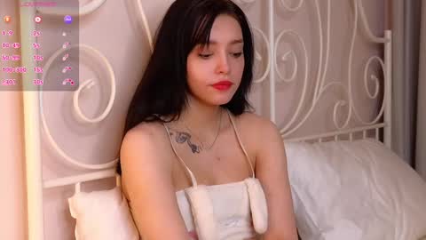 Snapshot of onemoreecall chatting on February 14, 4:20 pm Lexi online show from February 14, 4:20 pm