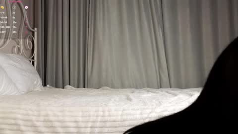 Snapshot of onemoreecall chatting on February 20, 4:14 pm Lexi online show from February 20, 4:14 pm