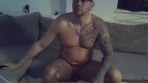 .....mICha..... online show from January 9, 7:00 am