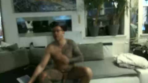 Snapshot of onepussycock chatting on March 19, 5:22 am .....mICha..... online show from March 19, 5:22 am