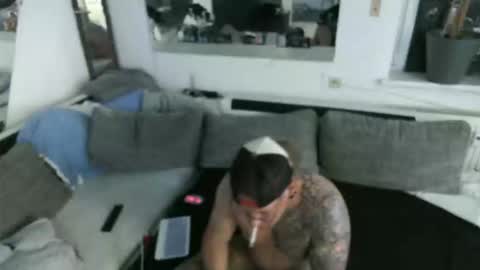 Snapshot of onepussycock chatting on April 20, 8:50 am .....mICha..... online show from April 20, 8:50 am