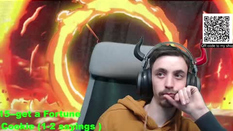 Snapshot of oni_hoshi chatting on December 8, 4:07 pm Oni hoshi online show from December 8, 4:07 pm