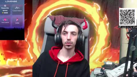 Snapshot of oni_hoshi chatting on March 8, 7:42 pm Oni hoshi online show from March 8, 7:42 pm