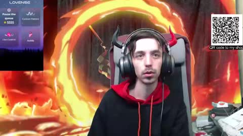 Snapshot of oni_hoshi chatting on March 9, 11:25 am Oni hoshi online show from March 9, 11:25 am