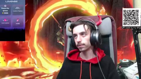 Snapshot of oni_hoshi chatting on March 9, 2:32 pm Oni hoshi online show from March 9, 2:32 pm