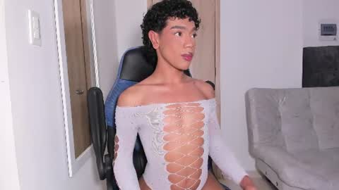 Snapshot of onika_minnaj chatting on July 7, 12:02 am Andy online show from July 7, 12:02 am
