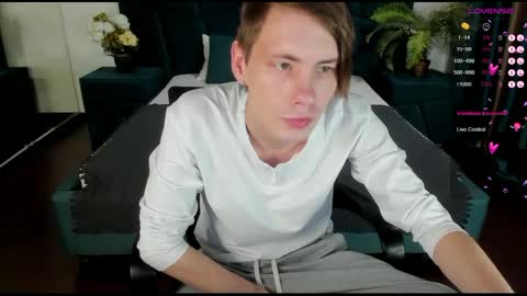 Erick  online show from February 18, 6:26 pm