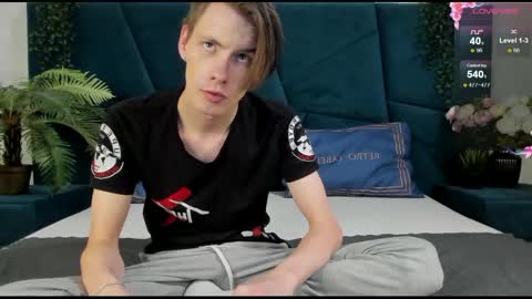 Erick  online show from February 24, 8:58 pm