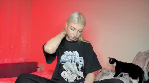 Iva online show from December 1, 2:00 pm