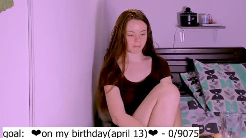 only_sarah1 online show from March 30, 7:15 pm