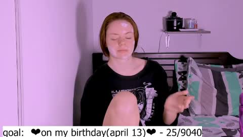 only_sarah1 online show from March 31, 9:37 pm