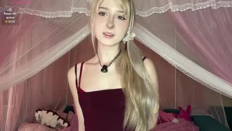 Eva online show from May 7, 8:31 am
