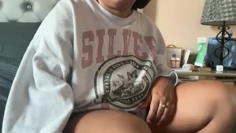 onlyinurdreams00 online show from November 26, 5:14 pm