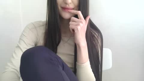 onlyol online show from February 26, 12:14 pm