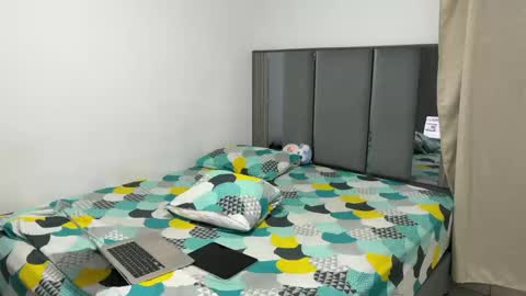 Snapshot of onlythem777 chatting on March 26, 12:28 am PAREJA LATINA JOVEN MUY CACHONDOS online show from March 26, 12:28 am