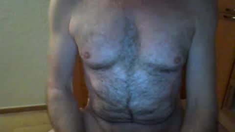 ooehot online show from April 4, 6:44 am