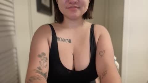 Miss Girly online show from March 9, 8:40 am