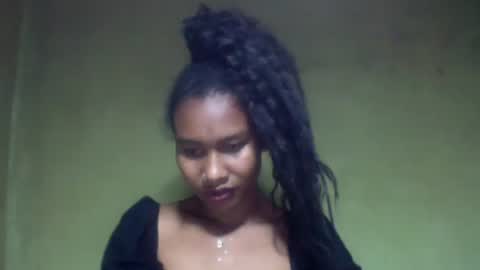 Snapshot of oolyette chatting on September 22, 3:36 pm oolyette online show from September 22, 3:36 pm