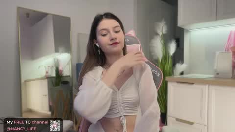 Nancy online show from April 3, 7:23 pm