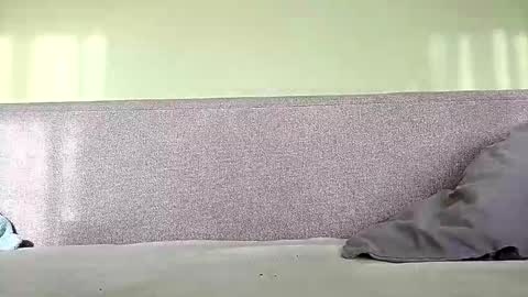 Snapshot of open_minded94 chatting on December 25, 10:39 am open_minded94 online show from December 25, 10:39 am