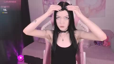 Ophelia online show from June 28, 1:00 am