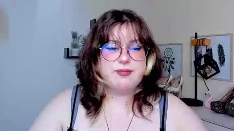 OpheliaLush online show from August 3, 5:50 am