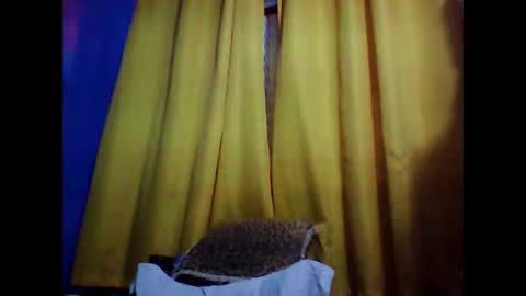 Snapshot of opree_pirocudo chatting on May 16, 6:21 am Opree online show from May 16, 6:21 am