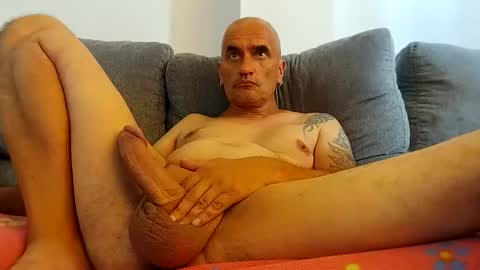 Snapshot of orbitory chatting on October 18, 11:44 am orbitory online show from October 18, 11:44 am