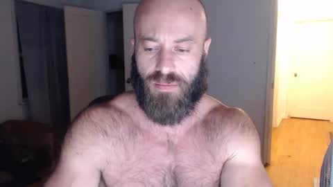 Snapshot of oregon87 chatting on December 16, 4:23 am The Oregon Lumberjack online show from December 16, 4:23 am