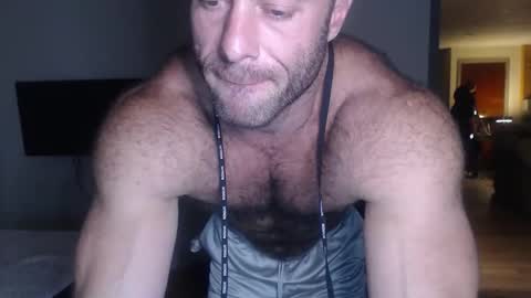 Snapshot of oregon87 chatting on November 2, 2:14 am The Oregon Lumberjack online show from November 2, 2:14 am