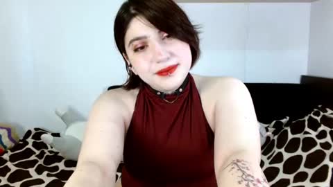 Snapshot of oriana_secret chatting on June 27, 4:17 am Oriana online show from June 27, 4:17 am
