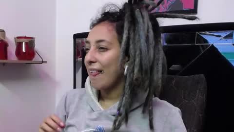 Snapshot of orianna_bodmod chatting on December 3, 3:52 am ORIANNA online show from December 3, 3:52 am