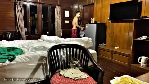 Fansly and Instagram -  online show from November 24, 11:32 am