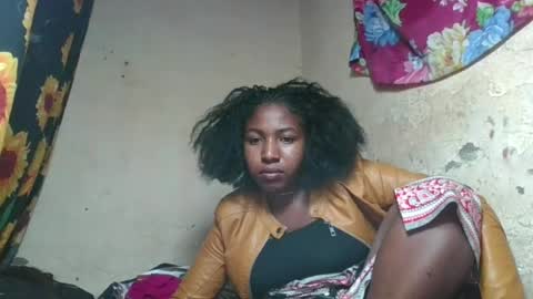 Snapshot of orsaniaa chatting on June 21, 4:42 pm orsaniaa online show from June 21, 4:42 pm