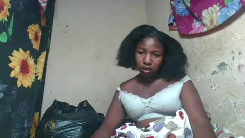 Snapshot of orsaniaa chatting on June 23, 5:27 am orsaniaa online show from June 23, 5:27 am