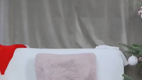 Snapshot of ortensialady76444316 chatting on December 19, 10:13 am Ortensialady online show from December 19, 10:13 am