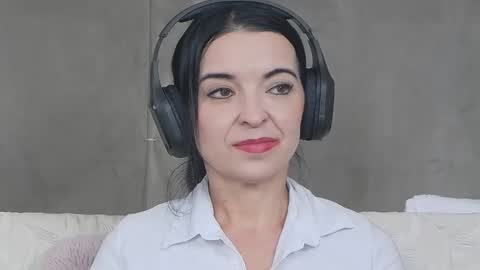 Snapshot of ortensialady76444316 chatting on February 11, 2:13 pm Ortensialady online show from February 11, 2:13 pm