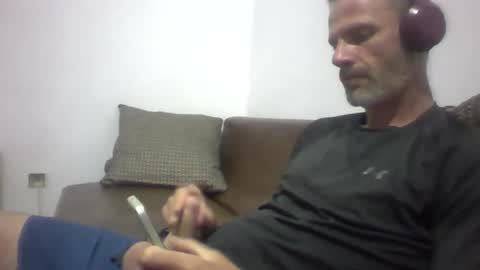 orwel09 online show from April 10, 6:56 pm